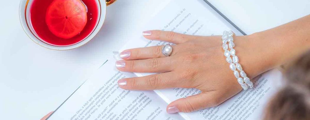 Jak vznikají mořské perly a šperky z mořských perel?