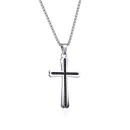 DIVERSE náhrdelník z oceli KŘÍŽEK